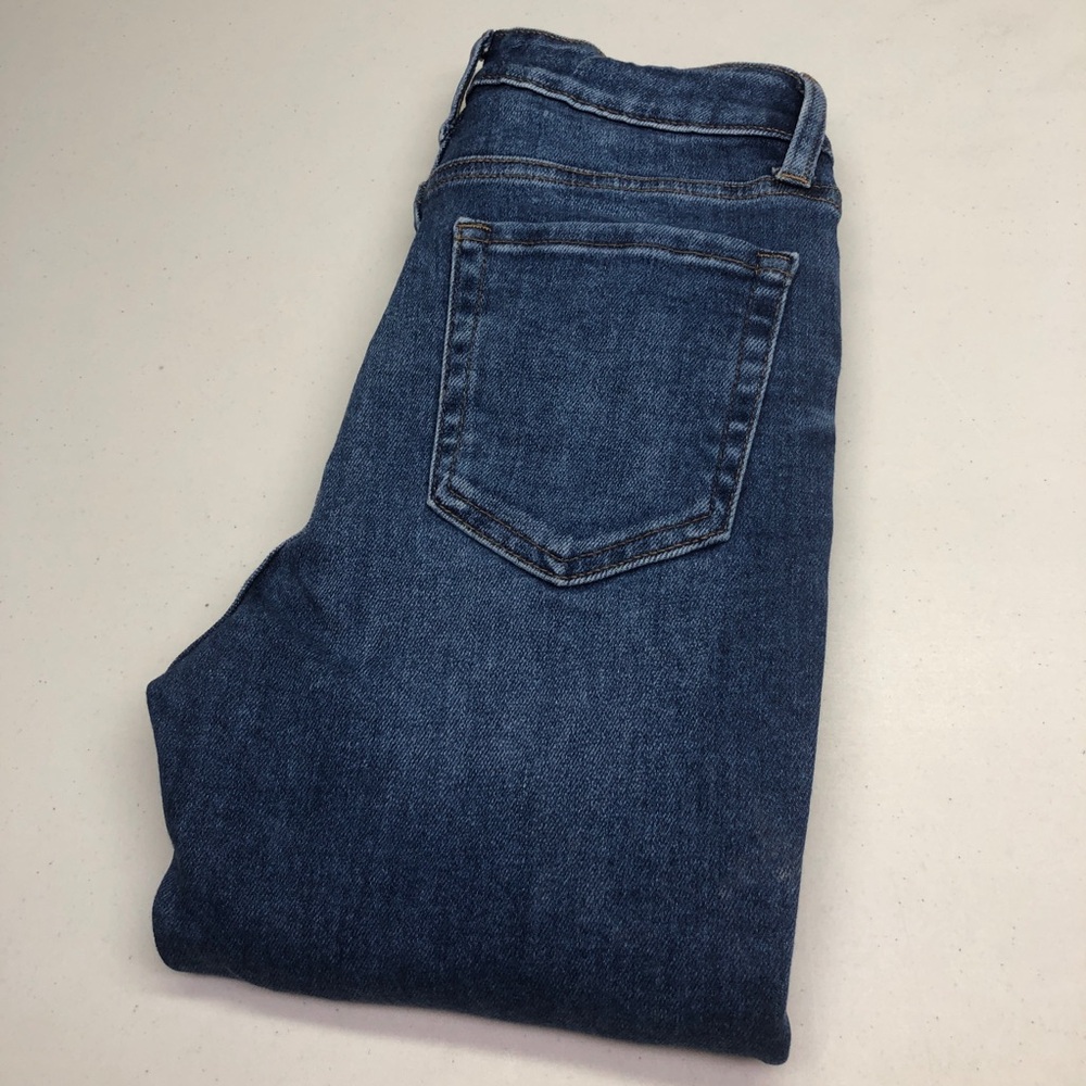 LIKE NEW JUST BLACK DENIM BUTTONFLY SKINNY JEANS 27x28 ⭐️